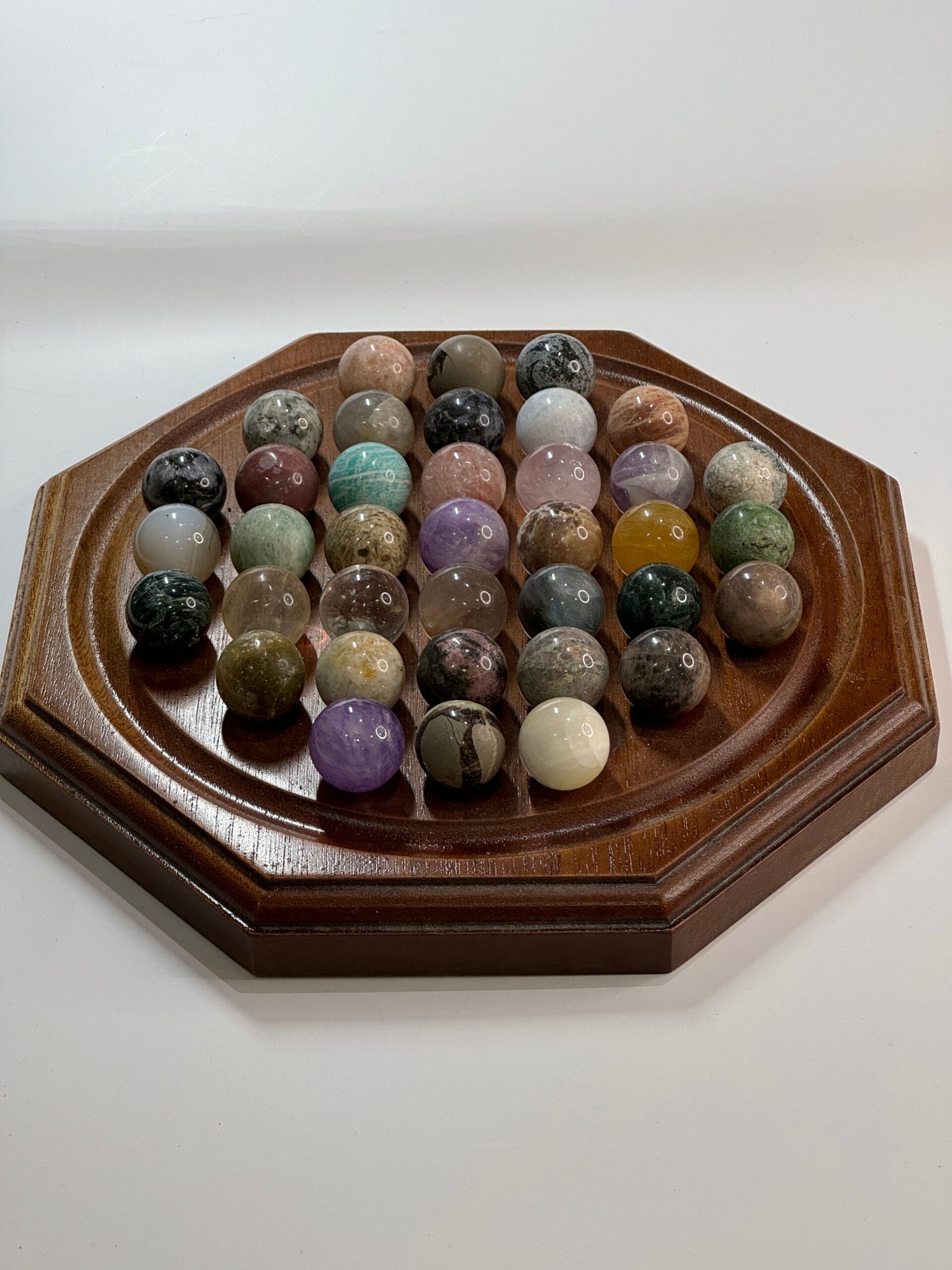 Jeu de Solitaire Billes en pierres mélangées 22 cm – Image 1