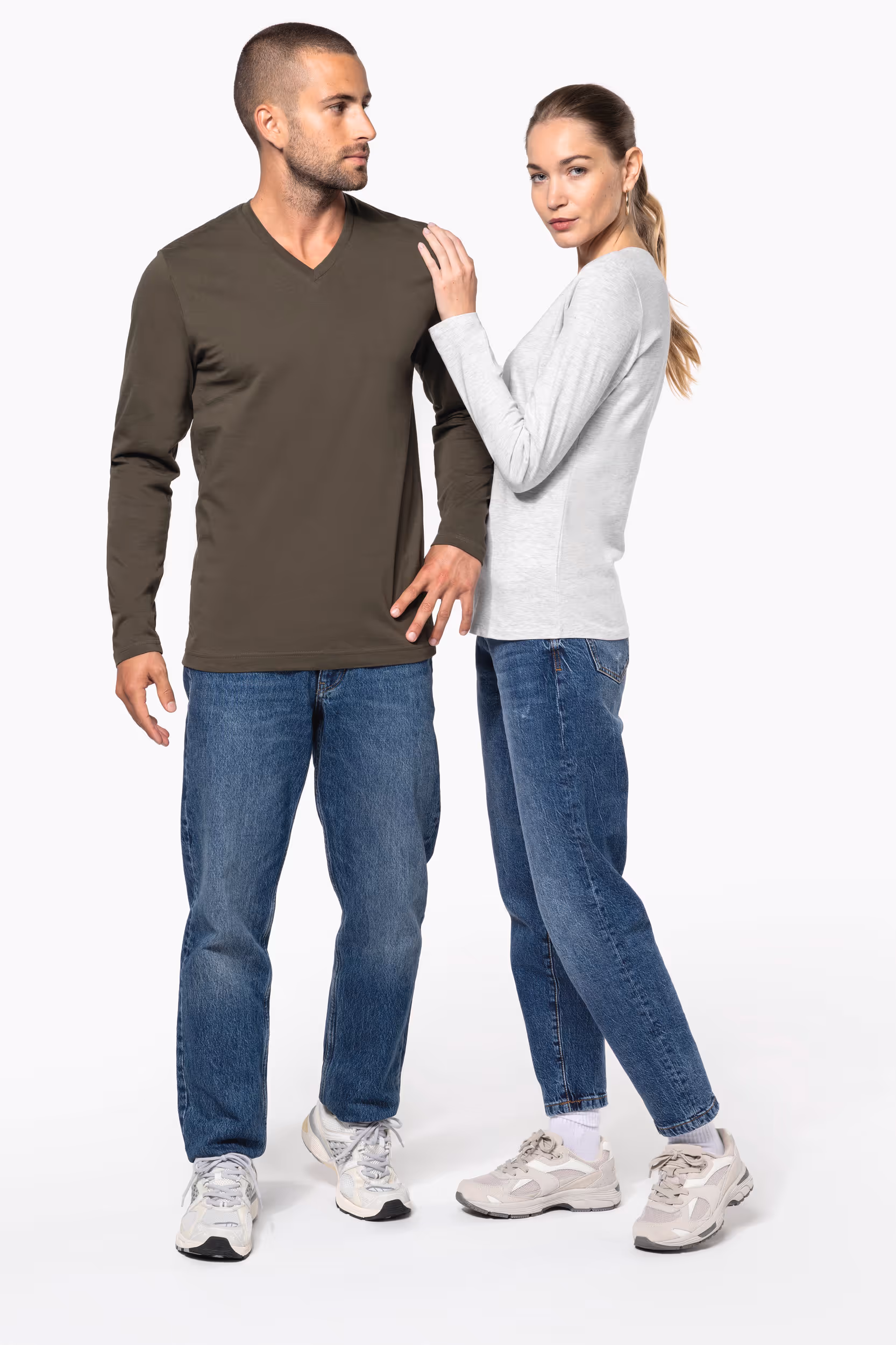 T-shirt col V manches longues homme – Image 5