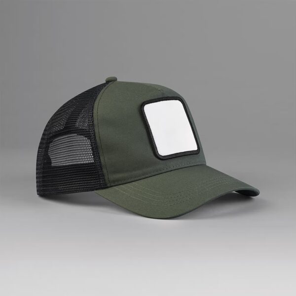 Casquette trucker 5 panneaux avec patch carré